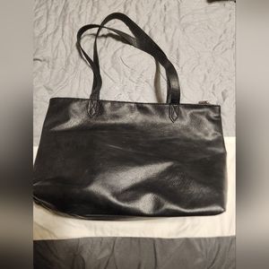 Thirty-One Black Purse